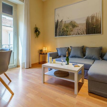Bright Two-Bedroom Apartment In The Historic Center Málaga Buitenkant foto